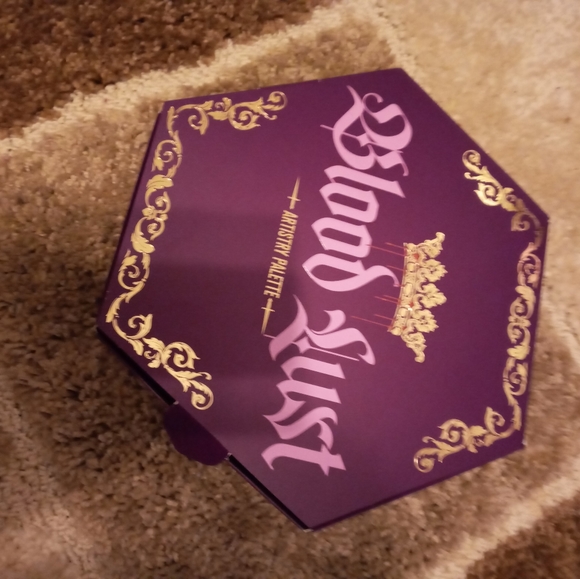 Bloodlust Pallett and Mini Lip bundle - Picture 2 of 5